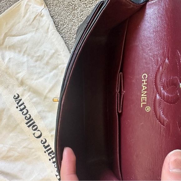 Vintage authentic chanel classic double flap medium with gold hardware lambskin - Picture 12 of 13